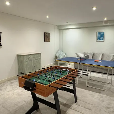 Semesterbostad 7 Bed In Langbar Oc-d34075 Leeds (West Yorkshire)