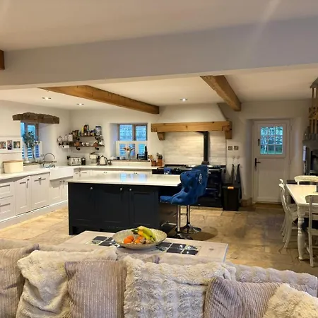 7 Bed In Langbar Oc-d34075 Сasa de vacaciones Leeds (West Yorkshire)