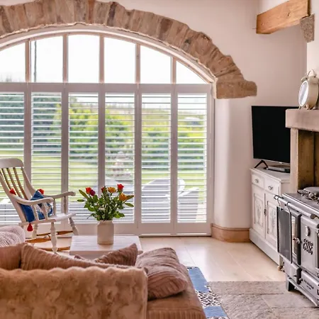Semesterbostad 7 Bed In Langbar Oc-d34075 Leeds (West Yorkshire)