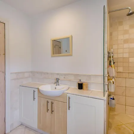 7 Bed In Langbar Oc-d34075 Semesterbostad Leeds (West Yorkshire)