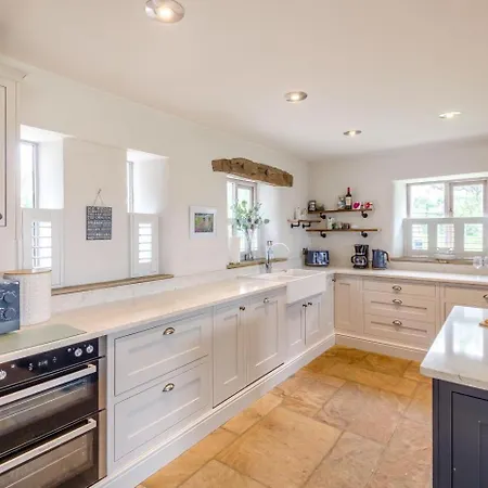 7 Bed In Langbar Oc-d34075 Semesterbostad Leeds (West Yorkshire)